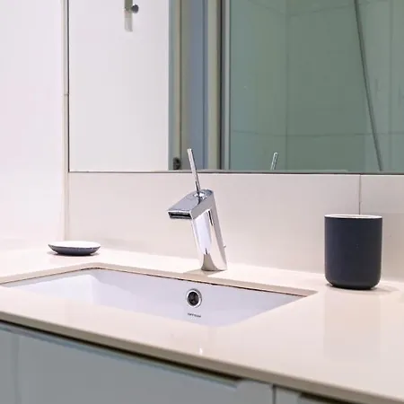 Comfortable In Marques De Pombal ליסבון