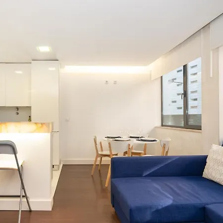 Comfortable In Marques De Pombal Apartment Lisbon